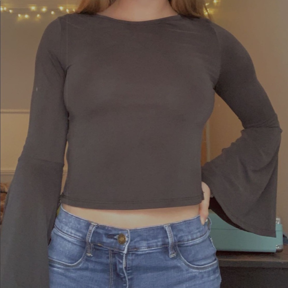 Pacsun La Hearts cropped, loose sleeve top!! 🖤